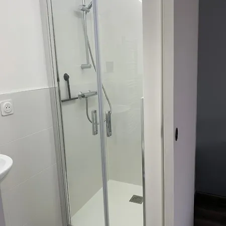 Le Lysblanc Oda ve Kahvaltı 3*