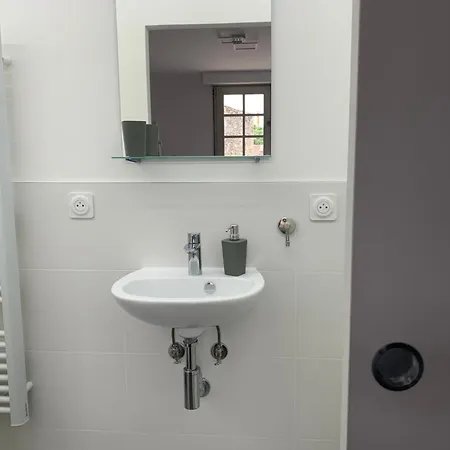 Le Lysblanc Alojamento de Acomodação e Pequeno-almoço 3*